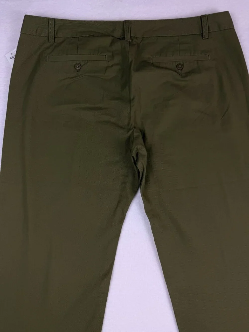GAP women’s olive
